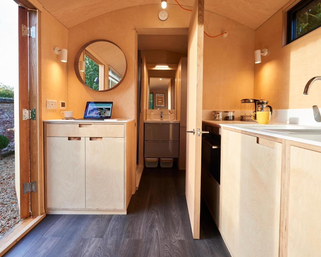 Hut64 Villa Alderbury Bagian luar foto